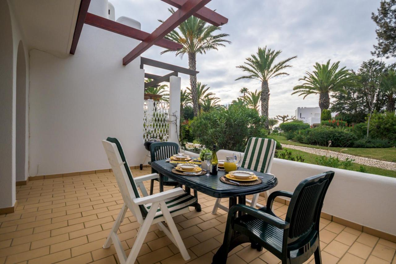 Superb Beach Townhouse At Vila Gaivota Resort Ferragudo Zewnętrze zdjęcie