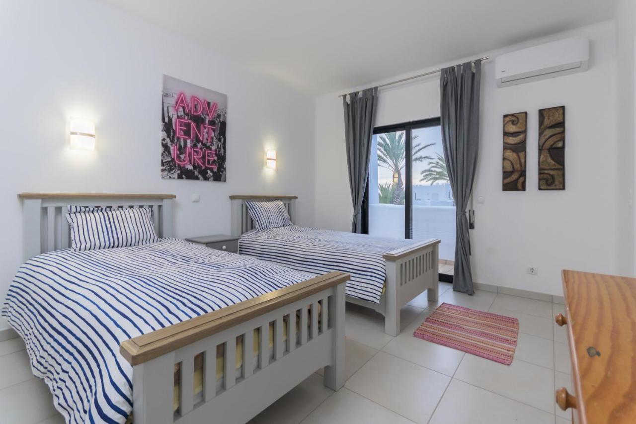 Superb Beach Townhouse At Vila Gaivota Resort Ferragudo Zewnętrze zdjęcie